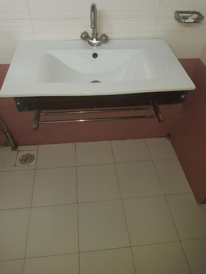 Crown Castle Peshawar Ξενοδοχείο Εξωτερικό φωτογραφία
