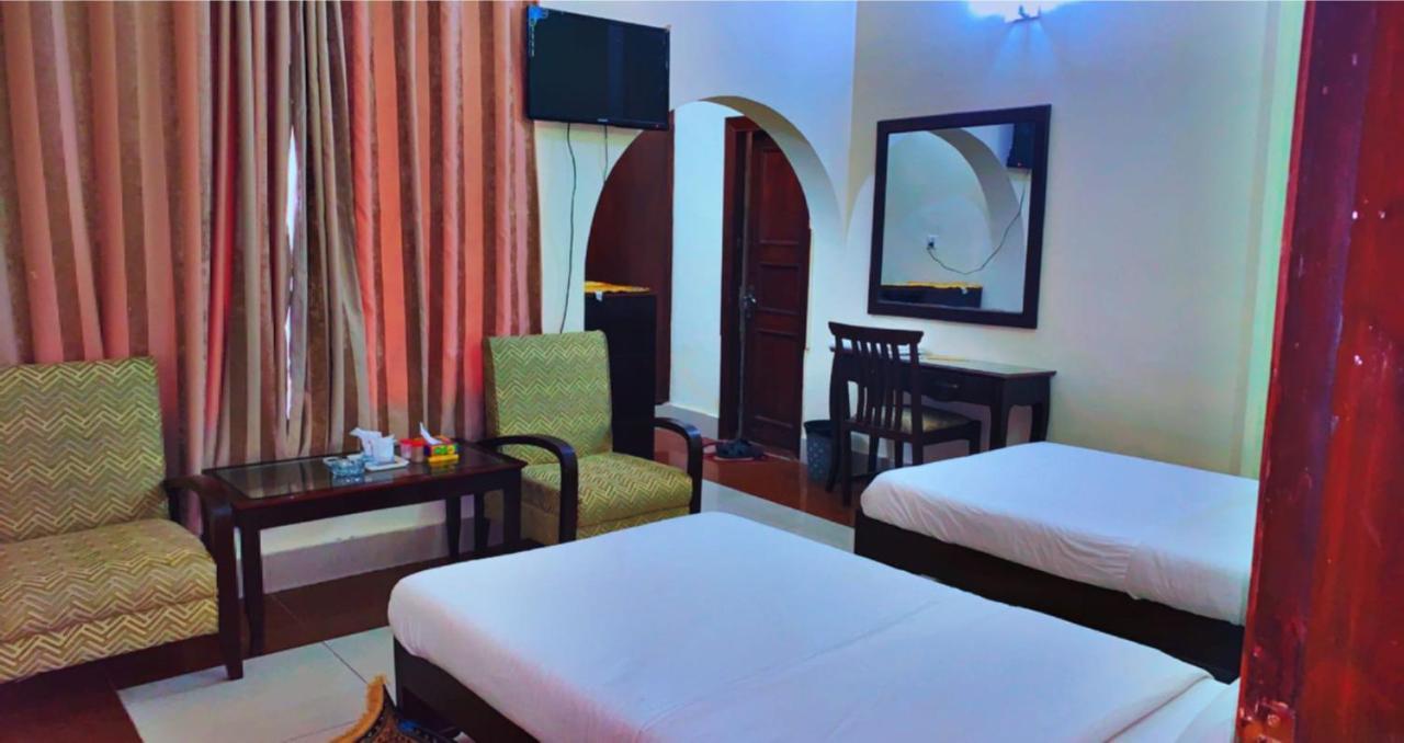 Crown Castle Peshawar Ξενοδοχείο Εξωτερικό φωτογραφία