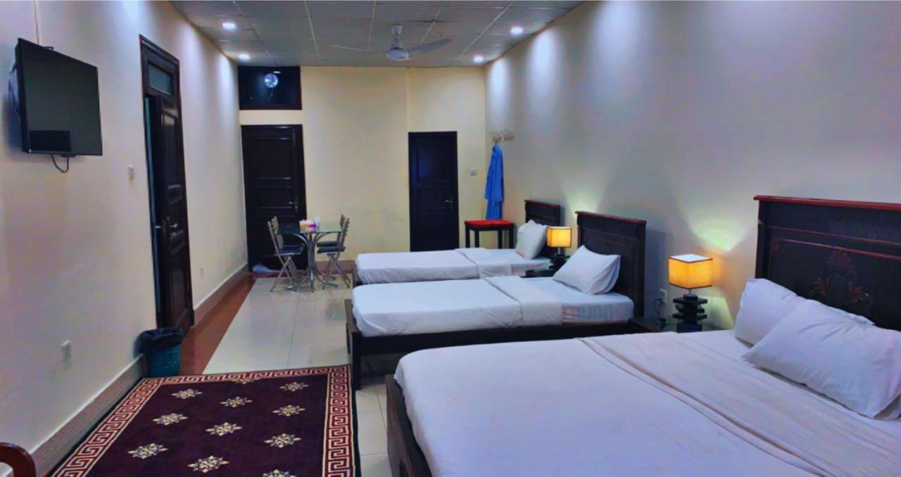 Crown Castle Peshawar Ξενοδοχείο Εξωτερικό φωτογραφία