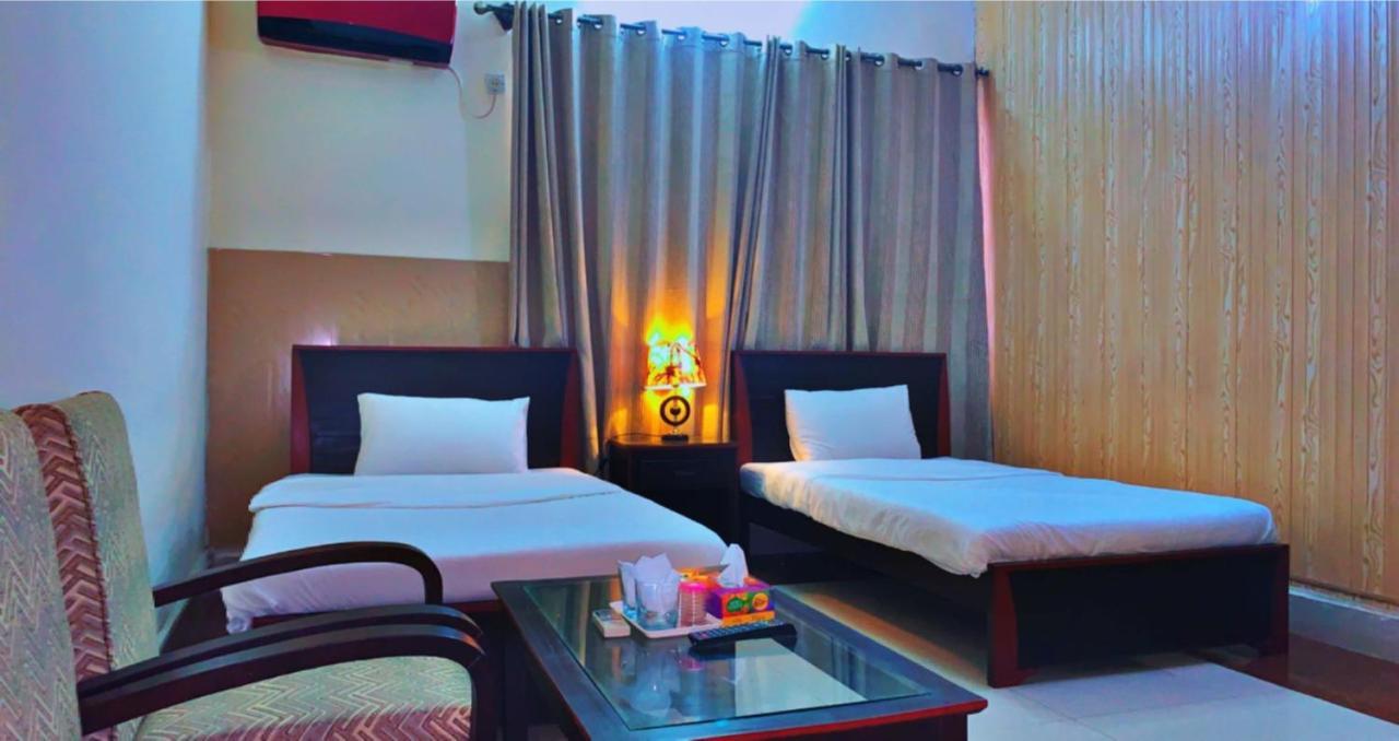 Crown Castle Peshawar Ξενοδοχείο Εξωτερικό φωτογραφία