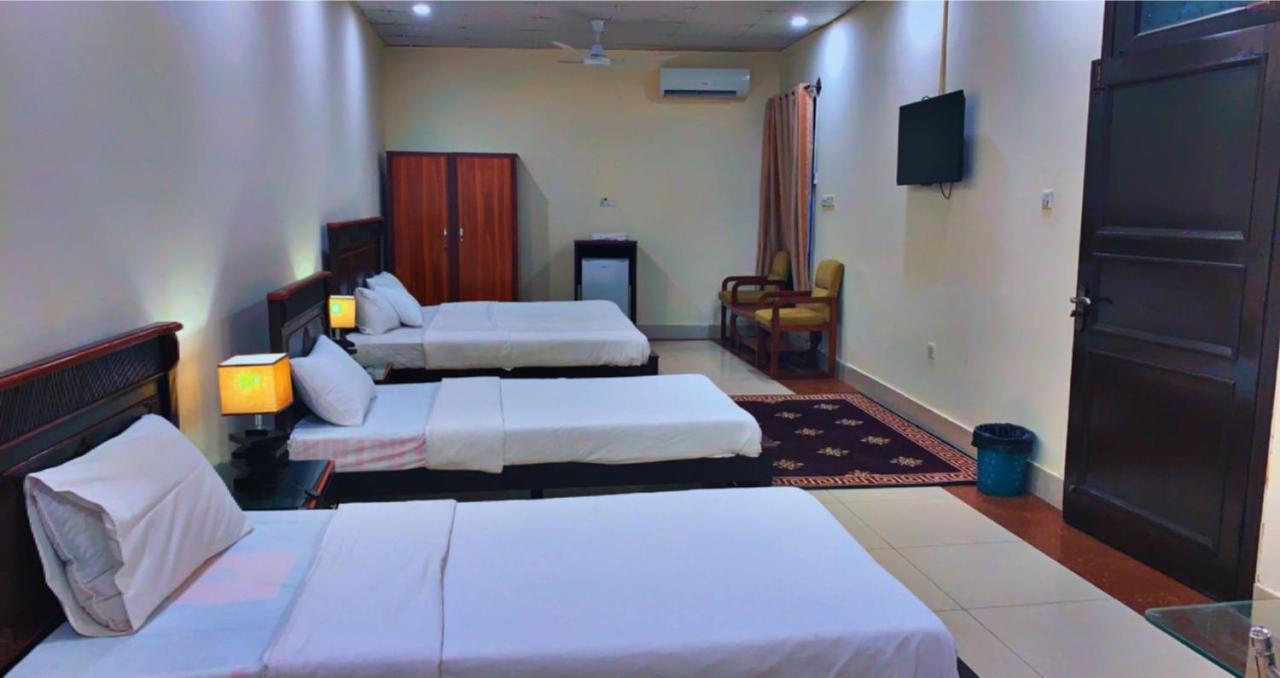 Crown Castle Peshawar Ξενοδοχείο Εξωτερικό φωτογραφία
