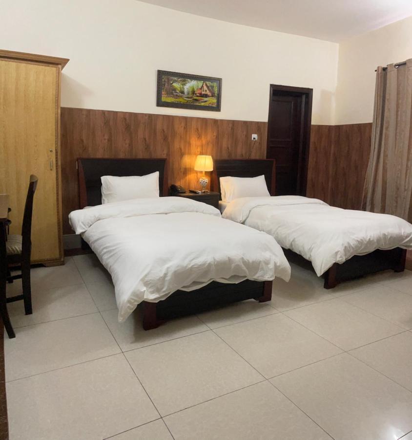 Crown Castle Peshawar Ξενοδοχείο Εξωτερικό φωτογραφία